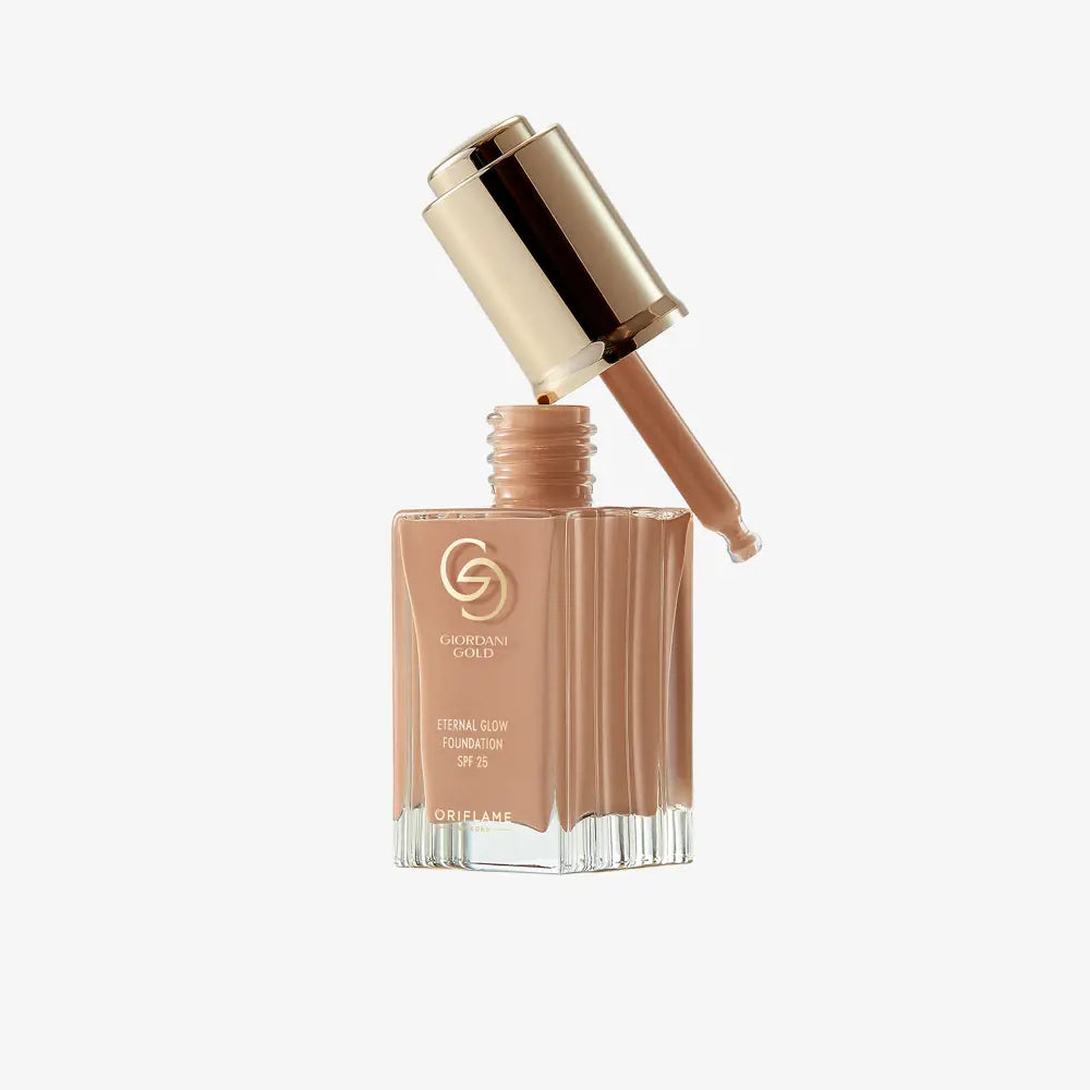 Giordani Gold Eternal Glow Foundation SPF 25