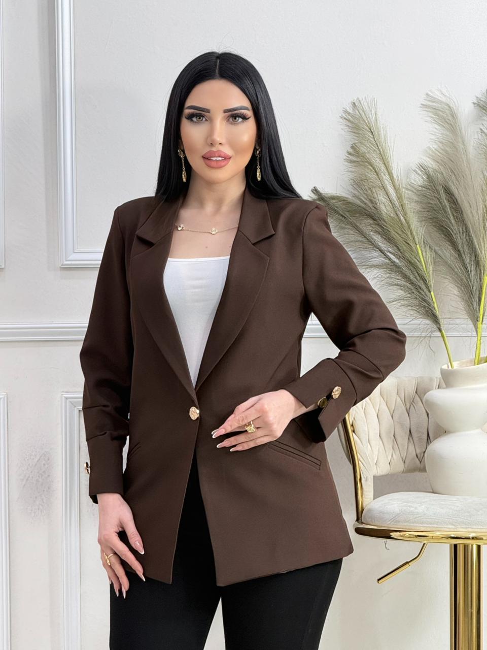 Elegant and Modern Classic Blazer