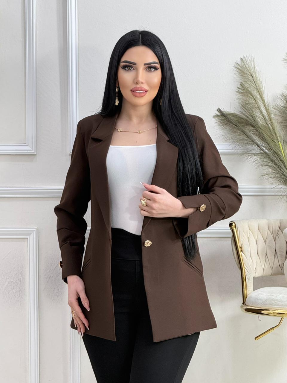 Elegant and Modern Classic Blazer