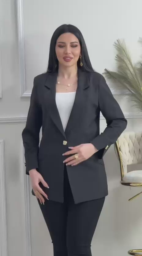 Elegant and Modern Classic Blazer